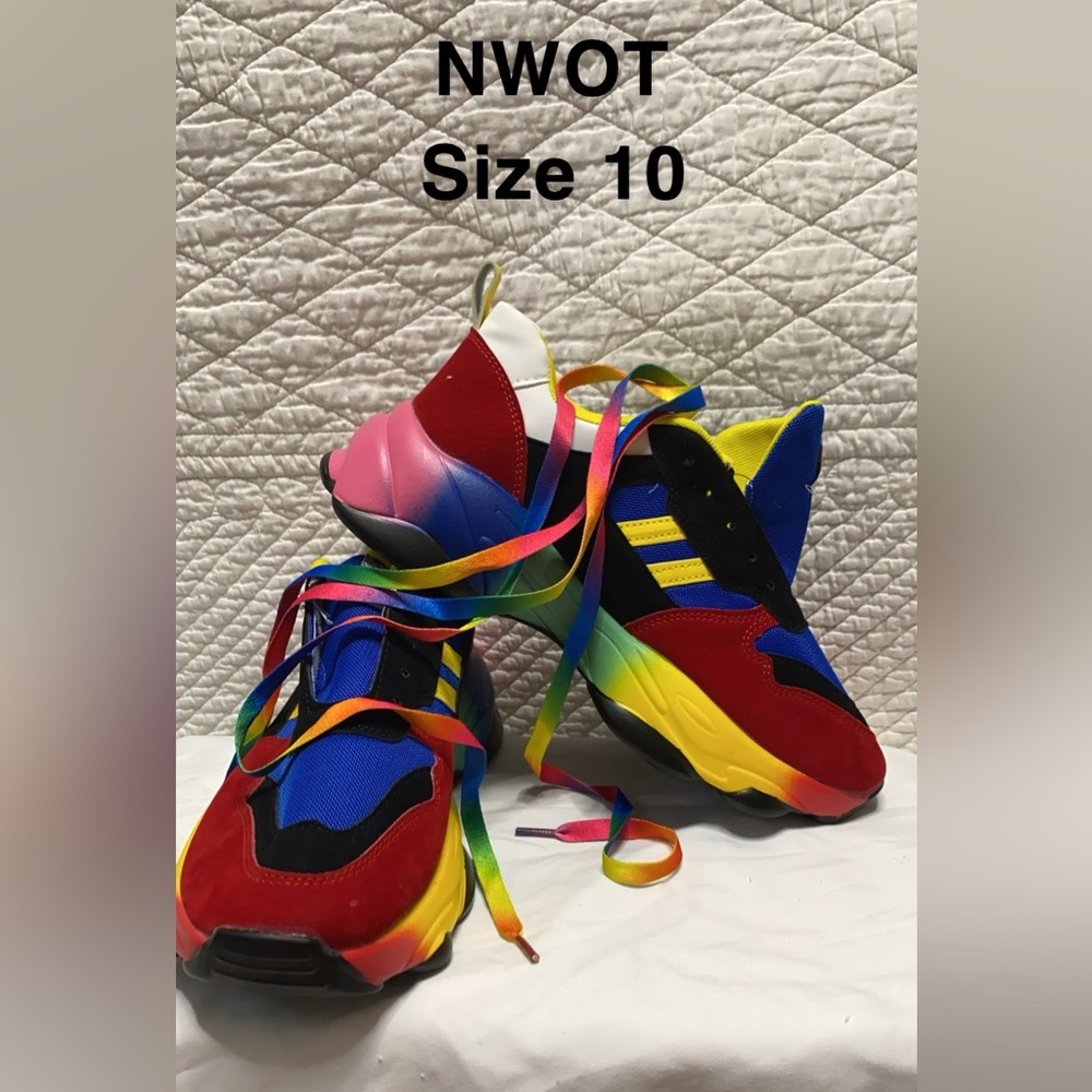 NWOT Tennis Shoes very stylish multi color! Great with any outfit!